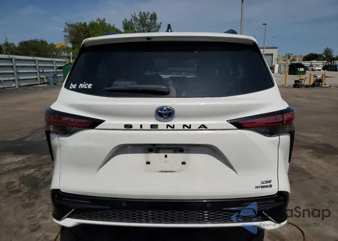 2022 Toyota Sienna Xse из США, поврежденный, VIN 5TDDRKEC8NS092565